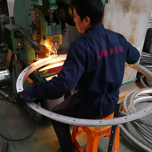 角（jiǎo）鋼圓法蘭（lán）廠家